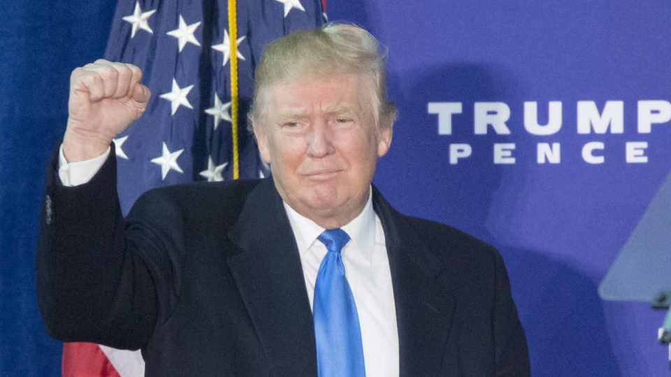 Nominowany przez Partię Republikańską Donald Trump został wybrany na 45. prezydenta USA - podała agencja AP. Fot. PAP/EPA
