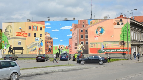 Spór o mural w Inowrocławiu. Reklama czy nie