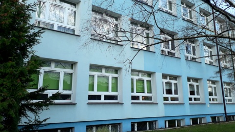Dziecko wypadło z okna szkoły w Bydgoszczy