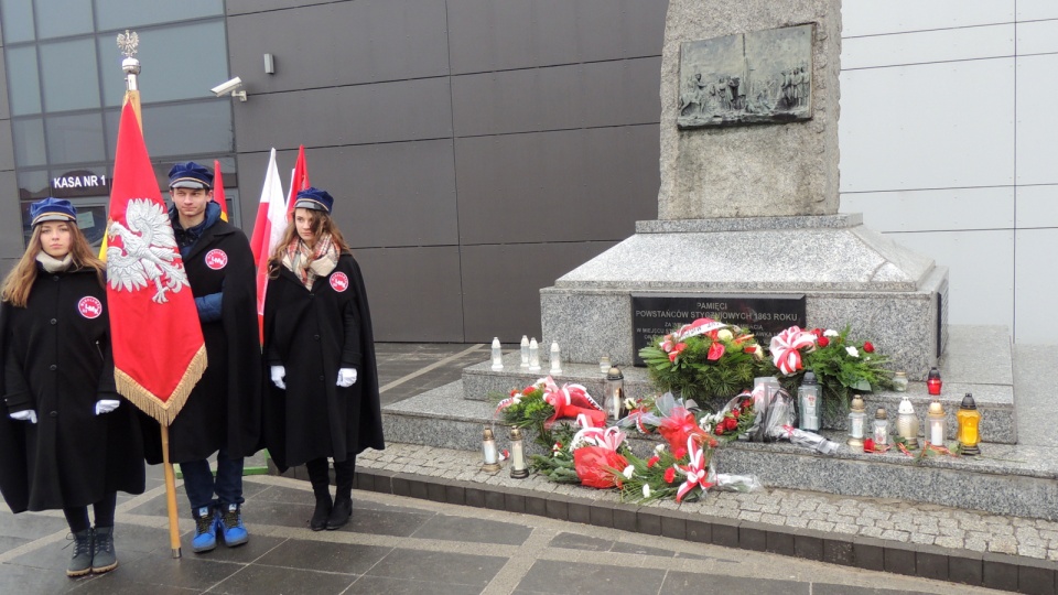 Główne uroczystości odbyły się przy pomniku pułkownika Stanislao Bechiego. Fot. Marek Ledwosiński