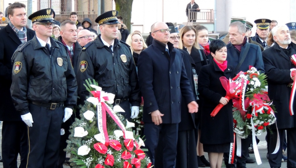 We Włocławku uroczystości z okazji Narodowego Dnia Pamięci Żołnierzy Wyklętych odbyły się przy pomniku Armii Krajowej w Parku Łokietka. Fot. Marek Ledwosiński