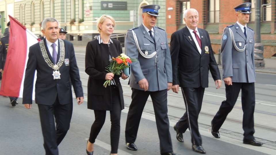 W marszu ulicami Bydgoszczy wzięły udział delegacje z całego świata. Fot. Damian Klich