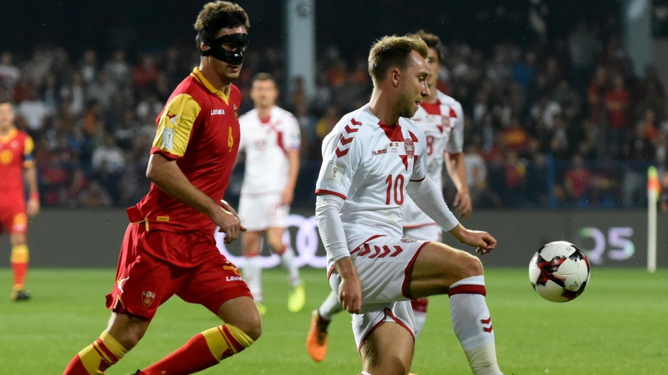 Zdjęcie z meczu Czarnogóra kontra Dania w 9. kolejce grupy E piłkarskich eliminacji MŚ 2018. Fot. PAP/EPA/BORIS PEJOVIC