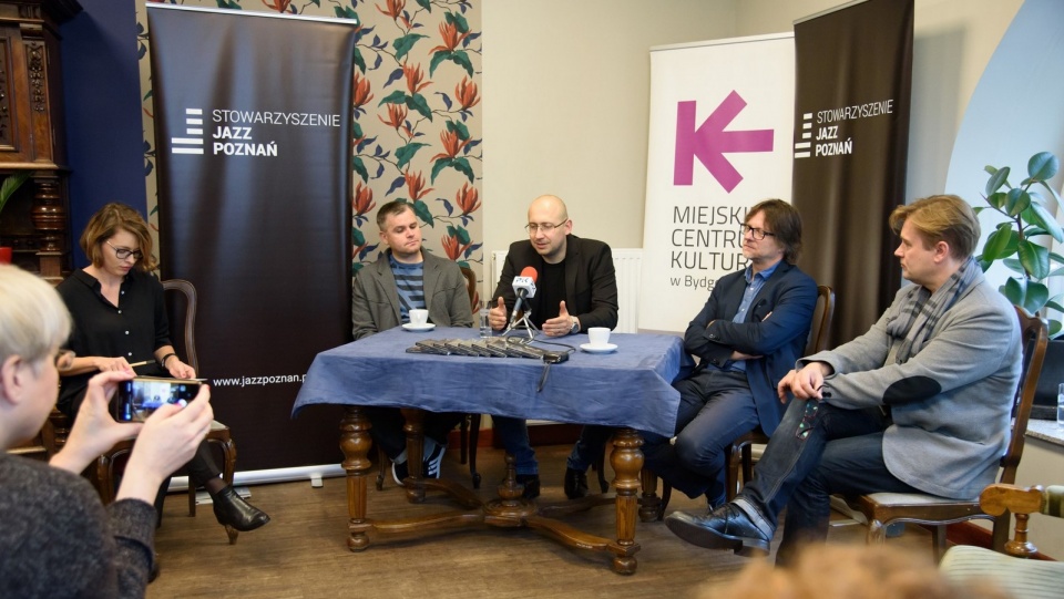 Od lewej za stołem: Wojciech Jachna, Maciej Fortuna, Grzegorz Nadolny i Marek Maciejewski Fot. Nadesłane/MCK/Dariusz Gackowski