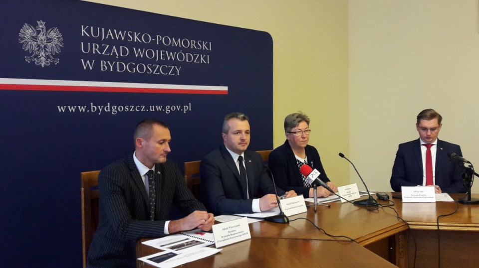 W Urzędzie Wojewódzkim w Bydgoszczy odbyła się konferencja prasowa poświęcona dotychczasowym działaniom podejmowanym po sierpniowej nawałnicy. Fot. Tatiana Adonis