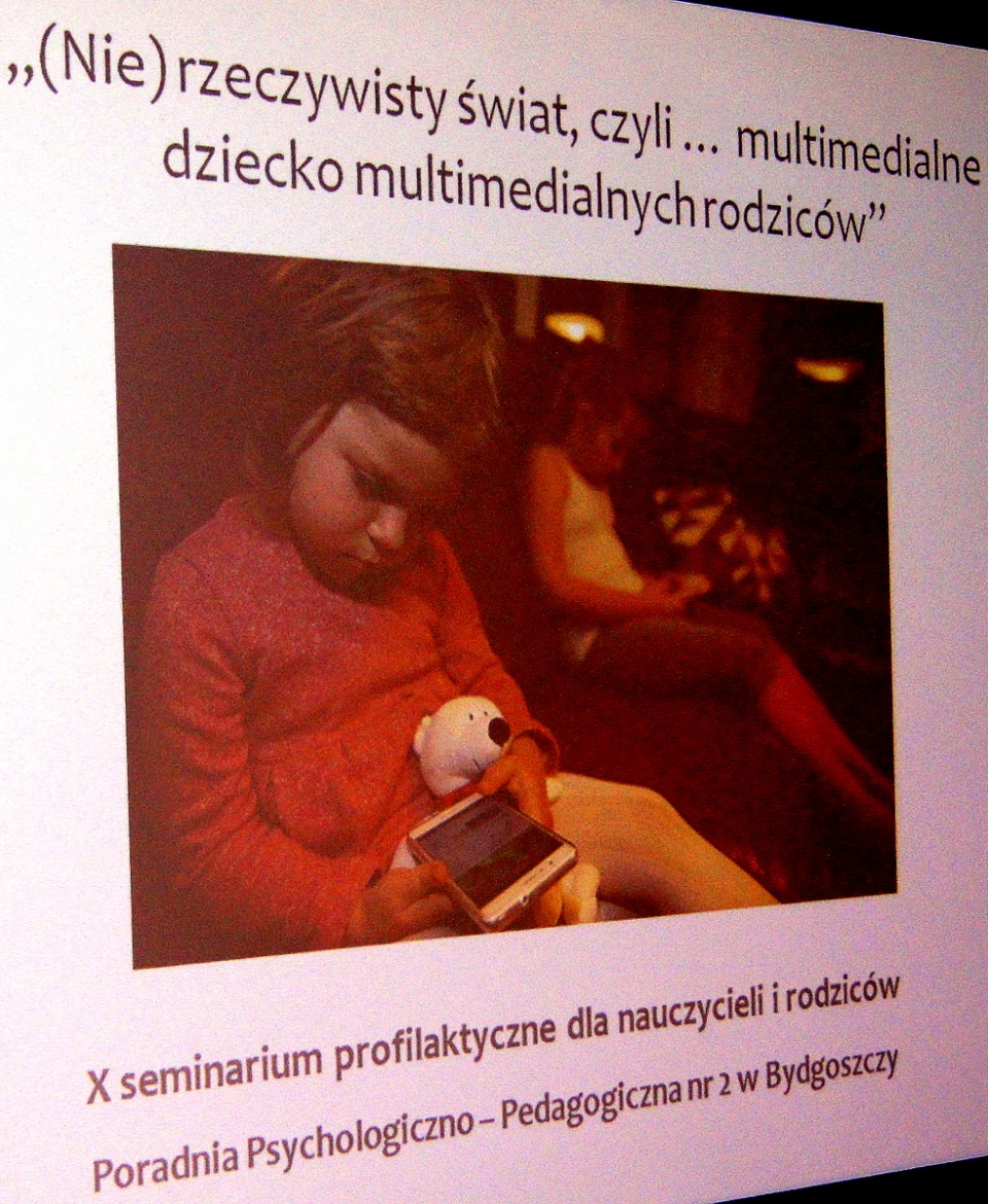 Do specjalistów trafiają już dwu, trzyletnie maluchy, które żyją w wirtualnym świecie. Fot. Henryk Żyłkowski