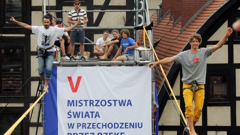 Zawody odbywały się przy Moście Staromiejskim w Bydgoszczy. Fot. Damian Klich