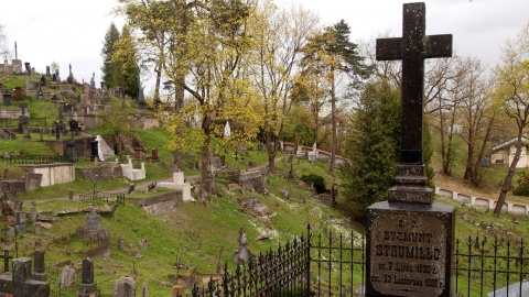 Uczniowie z Bydgoszczy odwiedzili Cmentarz na Rossie