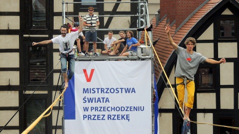 Slackline w Bydgoszczy, czyli Mistrzostwa Świata w Przechodzeniu Przez Rzekę
