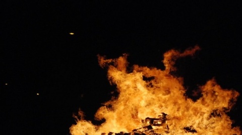 Płomienie ogarnęły kamienicę w Kwieciszewie