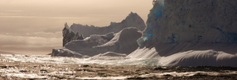 Trzy sztuki w Antarktyce - wystawa fotografii Bartosza Stróżyńskiego