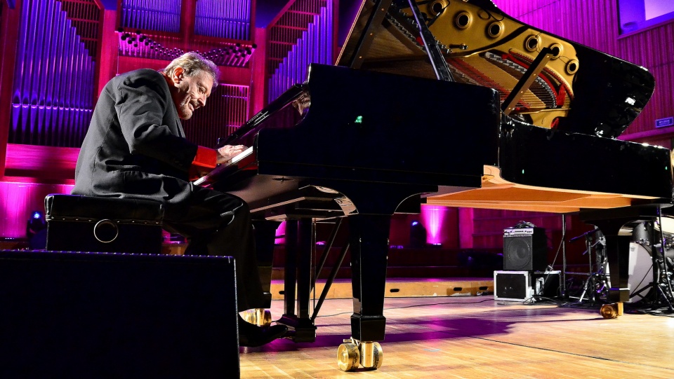 Adam Makowicz to wybitny pianista, legenda jazzu i mistrz improwizacji. Fot. Archiwum/Ireneusz Sanger