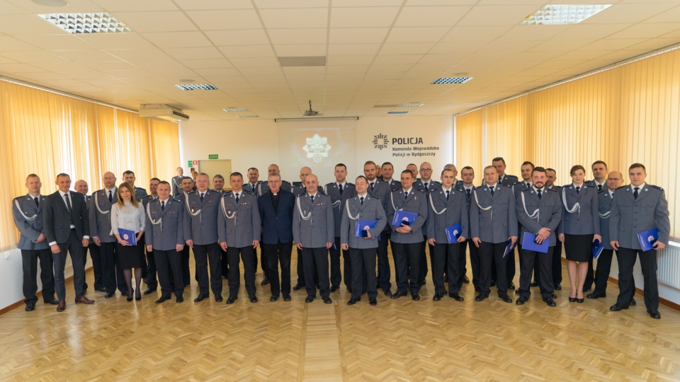 „Kryształowe Serca” otrzymało 23 kujawsko-pomorskich policjantów. Fot. Policja