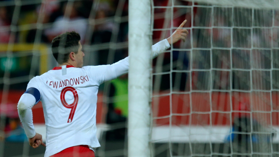 Na zdjęciu Robert Lewandowski, tuż po strzeleniu bramki na 1:0 dla Polski w meczu z Koreą Południową. Fot. PAP/Andrzej Grygiel