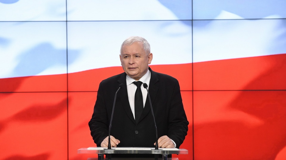 Prezes PiS Jarosław Kaczyński podczas konferencji prasowej w siedzibie partii w Warszawie/fot. Radek Pietruszka, PAP