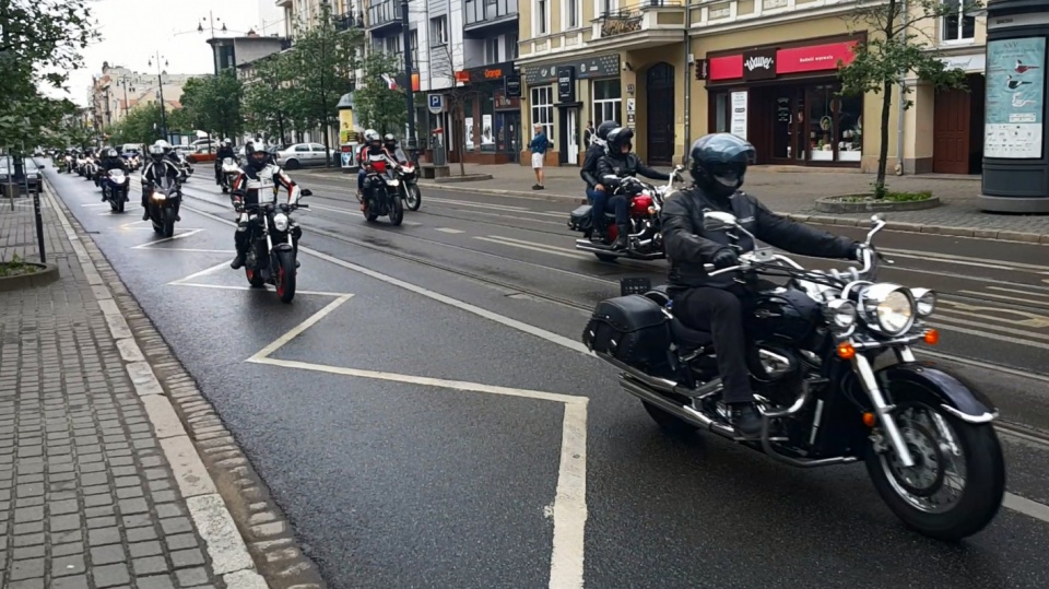 Ulicami Bydgoszczy przejechało kilka tysięcy motocyklistów.