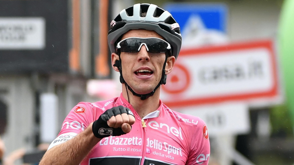 Na zdjęciu Simon Yates, triumfator 15. etapu i lider Giro d