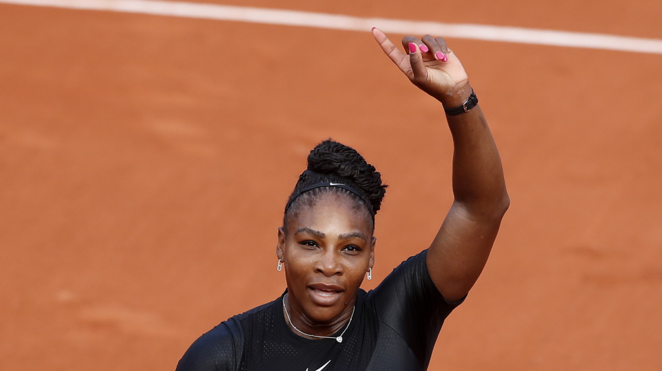 Na zdjęciu Serena Williams podczas meczu 1. rundy French Open 2018. Fot. PAP/EPA/GUILLAUME HORCAJUELO