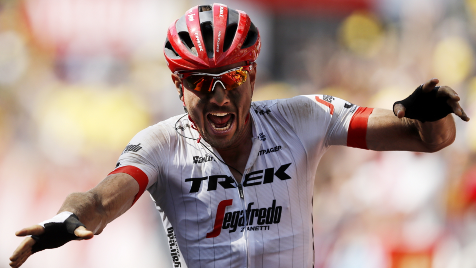 Na zdjęciu John Degenkolb, triumfator 9. etapu Tour de France 2018. Fot. PAP/EPA/SEBASTIEN NOGIER