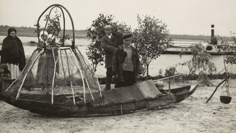 Łódź rybacka, Bereżce, 1936 r. Fot. H. Poddębski