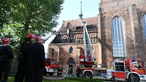 Spaliła się część konstrukcji dachowej kościoła św. Piotra i Pawła w Gdańsku