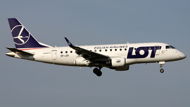 Wizz Air, Ryanair i LOT zawieszają loty