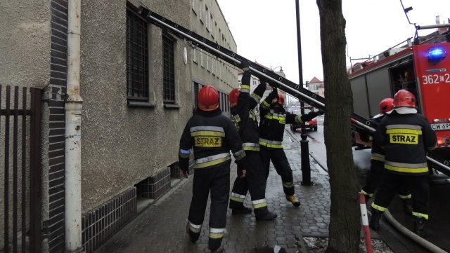 Pożar Poczty Polskiej w centrum Włocławka. Zapaliło się ksero