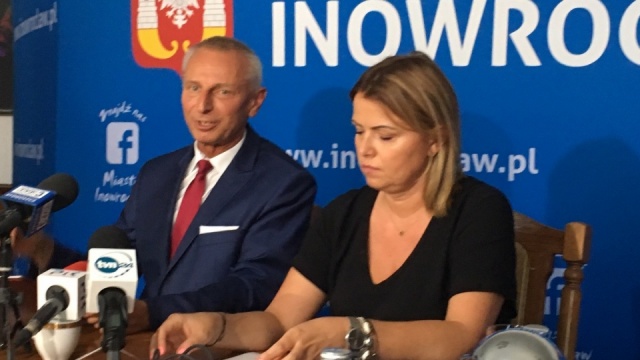 Afera fakturowa w Inowrocławiu: zarzuty dla 16 urzędników ratusza i przedsiębiorców
