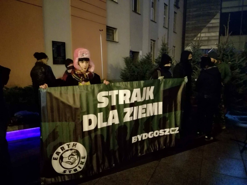 Protest Ruchu Antyłowieckiego w Bydgoszczy. Fot. Monika Siwak-Waloszewsk
