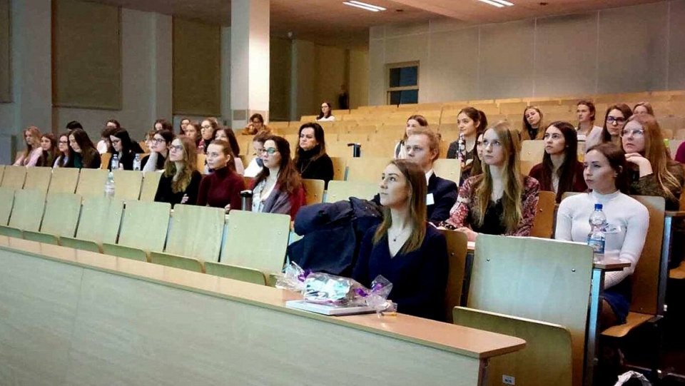 W sympozjum wzięli udział głównie studenci kosmetologii, ale również kosmetolodzy z regionu. Fot. Damian Klich