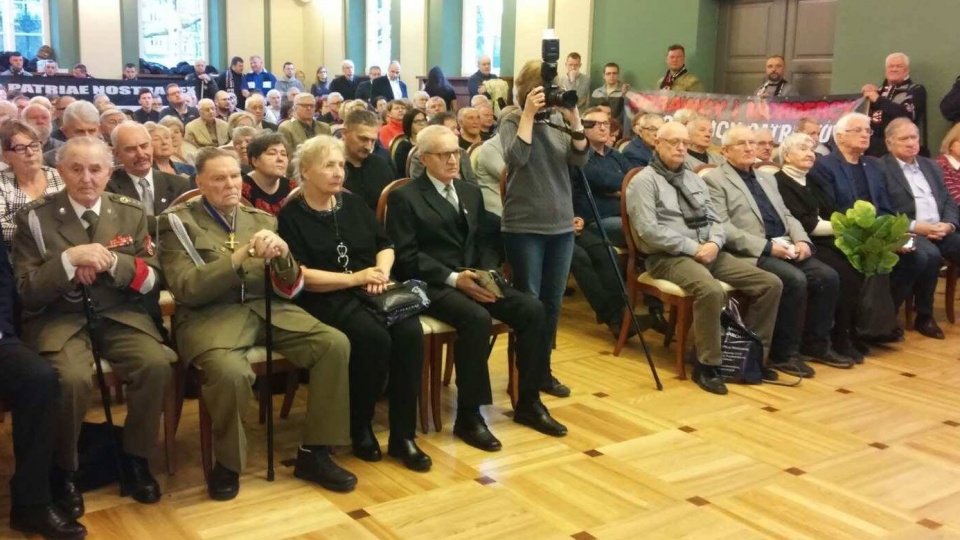 Podczas seminarium popularno-naukowego o nazwie "Żołnierze Wyklęci - patriotyzm i droga do niepodległości" wystąpili przedstawiciele IPN oraz potomkowie żołnierzy wyklętych i weterani wojenni. Fot. Damian Klich