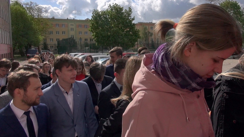 Z 45-minutowym opóźnieniem rozpoczęła się pisemna matura z matematyki w VII Liceum Ogólnokształcącym w Bydgoszczy