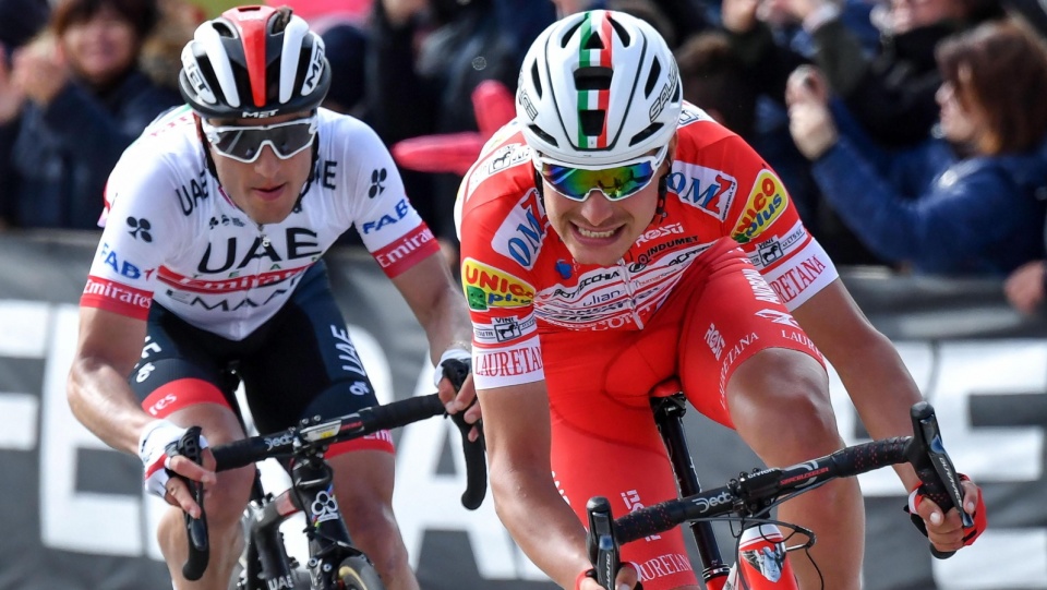 Na zdjęciu od prawej Fausto Masnada, triumfator 6. etapu Giro d