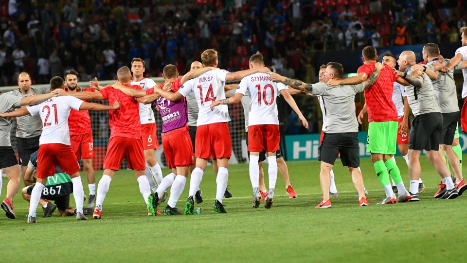 Polscy piłkarze świętują triumf z reprezentacją Włoch na młodzieżowych mistrzostwach Europy 2019. Fot. PAP/EPA/ALESSIO MARINI