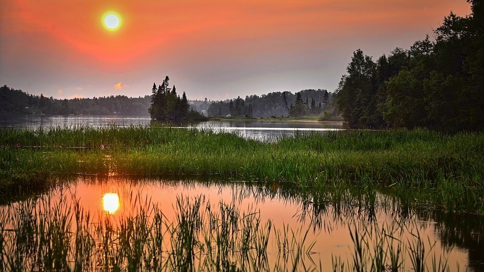 Aplikacja sama ustali, jak nazwa się jezioro, na którym kłopoty ma wzywający pomocy./fot. Pixabay