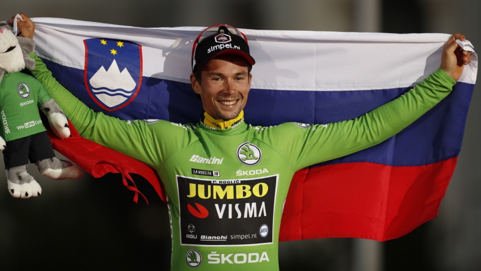 Na zdjęciu Słoweniec Primoz Roglic, triumfator klasyfikacji generalnej Vuelta a Espana 2019. Fot. PAP/EPA/JAVIER LIZON