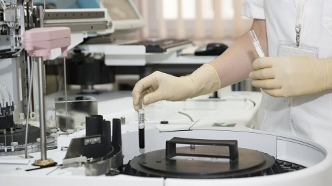 Koronawirus: trwa badanie próbek pacjentki z łódzkiego szpitala