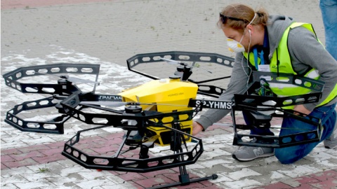 Historyczny lot z udziałem UTP: dron dostarczył szpitalowi próbkę do badania
