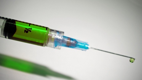 Firmy Pfizer, BioNTech i Moderna przedstawiły dane w sprawie szczepionek