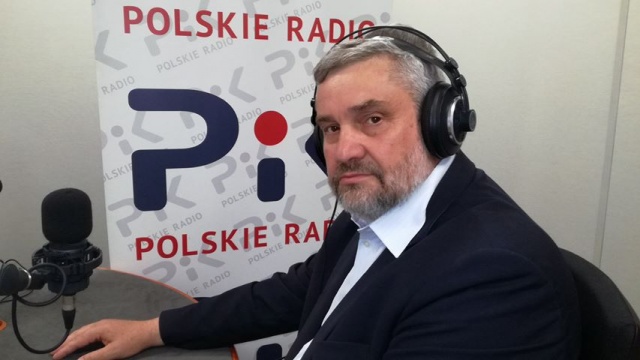 Minister Ardanowski: Dusimy się od nadmiaru żywności, za dużo jej marnujemy