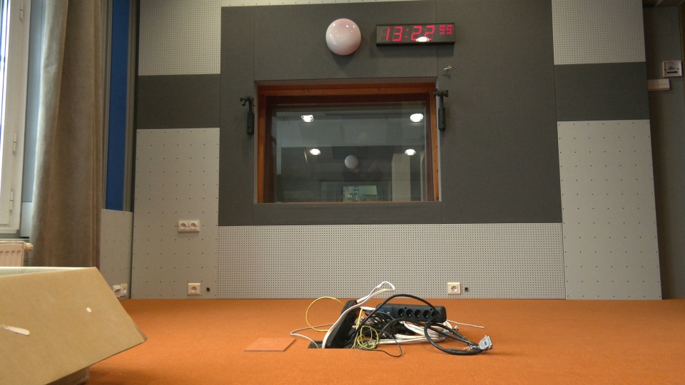 Cicho i pusto. Instalacja urządzeń technicznych w studiu S3 Polskiego Radia PiK rozpocznie się za dwa, trzy dni (jw)