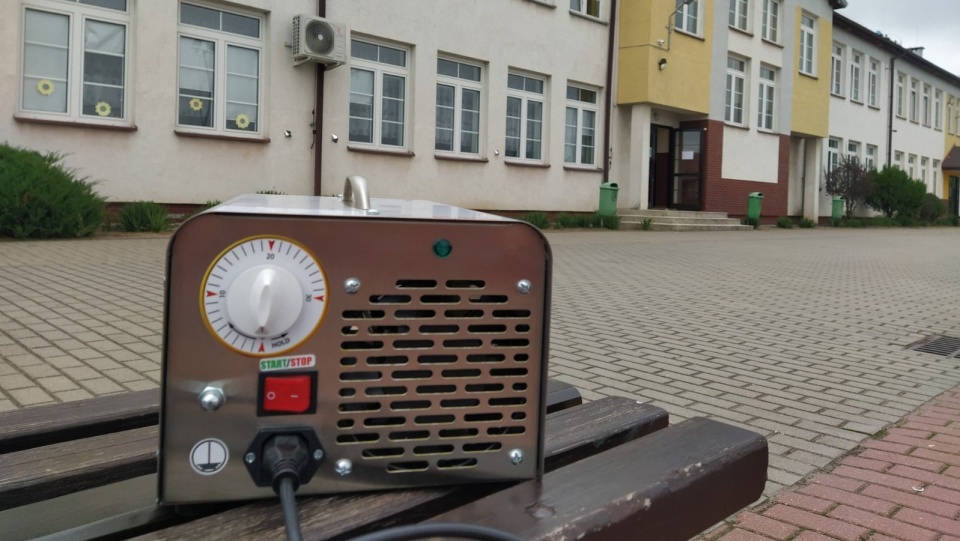 Cztery urządzenia do ozonowania pojawiły się w szkole podstawowej w Grucznie koło Świecia. Fot. Marcin Doliński