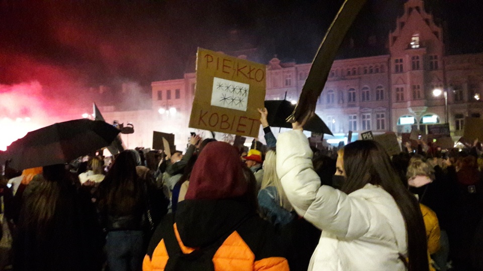 Protestujący w Bydgoszczy. Fot. Tatiana Adonis