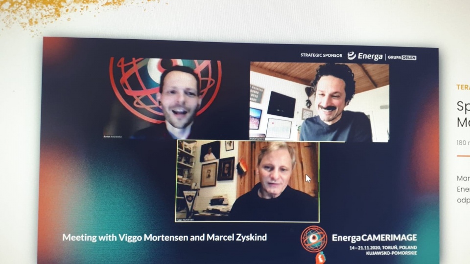 Spotkanie online z Viggo Mortensenem i Marcelem Zyskindem. Fot. Bogumiła Wresiło