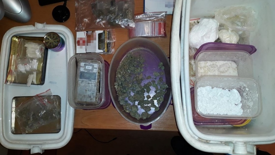Pół kilograma narkotyków przejęte przez kryminalnych z bydgoskiego Śródmieścia. Fot. Policja