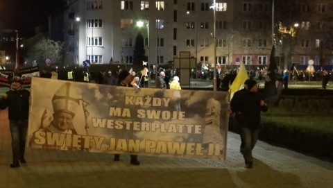 Marsz dla św. Jana Pawła II w Bydgoszczy. Każdy ma swoje Westerplatte [wideo, zdjęcia]