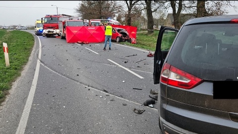 Śmiertelny wypadek w Turzynie. W wyniku zderzenia dwóch aut zmarł 36-latek