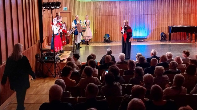 Poranek Muzyczny w Filharmonii Pomorskiej. Seniorzy uczcili rocznicę urodzin Oskara Kolberga [zdjęcia]