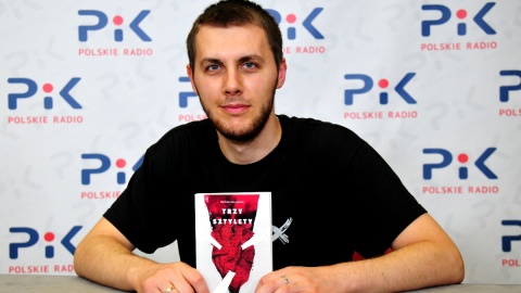 Powieść Bartłomieja Grzankowskiego pt. "Trzy sztylety" ukazała się nakładem wydawnictwa "Dlaczemu" i pod patronatem medialnym Polskiego Radia PiK. Fot. Janusz Wiertel
