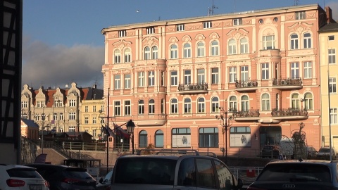 Piękne światło na bydgoskich kamienicach i w śródmiejskich uliczkach (jw)